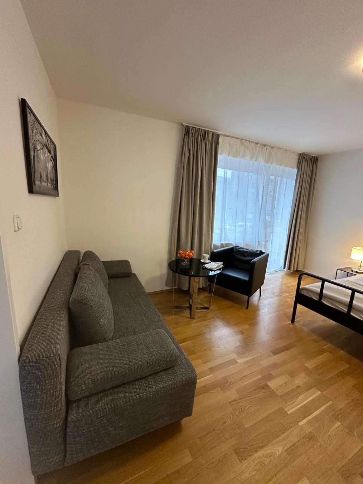 Hotel-pension Asta Munique