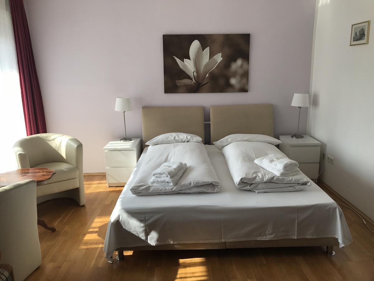 Hotel-pension Asta Gasthof *